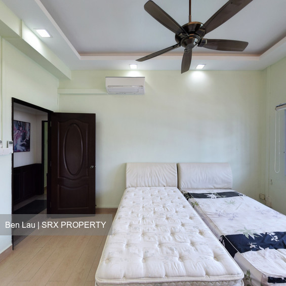 Blk 287C Jurong East Street 21 (Jurong East), HDB Executive #176358412